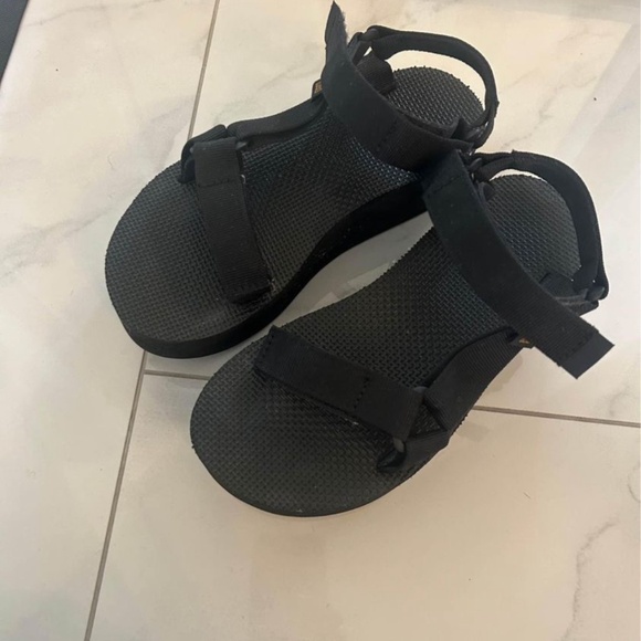 Teva platform sandals - Picture 2 of 3